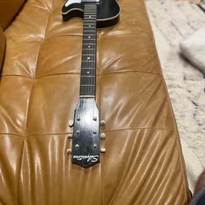 Silvertone 1420 1959 - 1963 - Black all parts original image 2