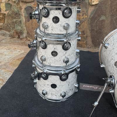 DW Collectors 5pc Drum Set White Marble w/ 20 inch kick! image 6
