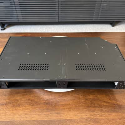 Synergy SYN-2 Rack Mount Preamp with 2 Module Slots 2017 - Black image 3
