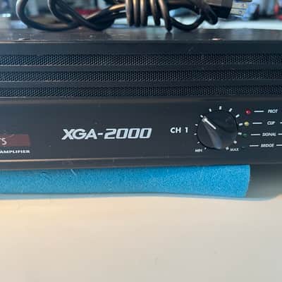 Gemini XGA-2000 Professional 2000-Watt Rackmount Power Amp w/ IEC power cable & rack mount bolts/washers. image 3
