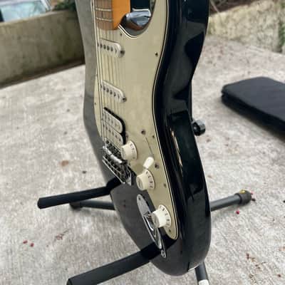 Fender Standard Stratocaster HSS Maple Neck 2010 - Black image 12