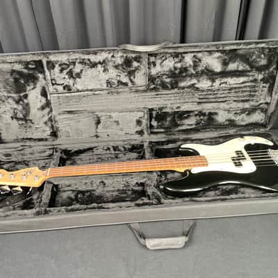 2014 Squier Affinity Precision Bass PJ – Black image 13