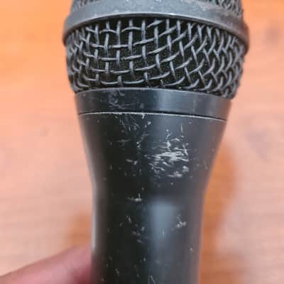 AKG 🎤 AKG Dynamic Handheld Microphone | XLR 3-Pin | Black | Professional image 5