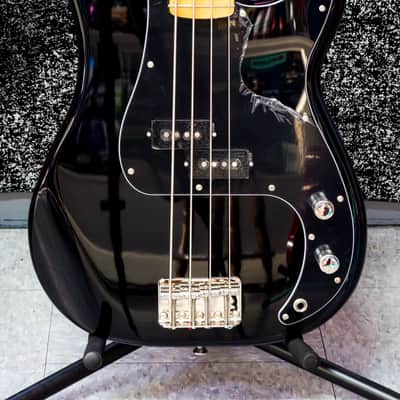 Squier Classic Vibe '70s Precision Bass 2015 - Present - Black image 2