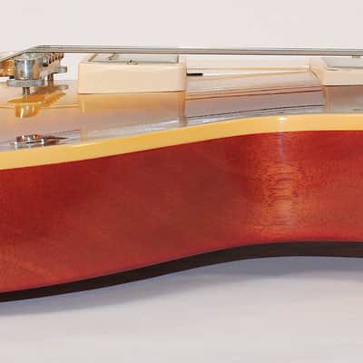Gibson Custom Shop '59 Reissue • Lefty • 2008 • R9 • VOS • Tobacco Burst Flame Top image 8