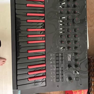 Korg Minilogue Bass 37-Key 4-Voice Polyphonic Synthesizer 2022 - Present - Black image 2