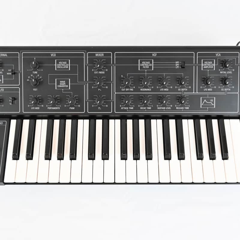 1978 – 1983 Yamaha CS-5 Monophonic Synthesizer Black