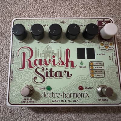 Electro-Harmonix Ravish Sitar Sitar Emulator 2011 - Present - Green / Red image 1