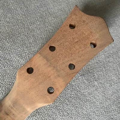 Tagima Guitar Tiger Maple Top Body with Mahogany Neck, Rosewood Fingerboard image 10