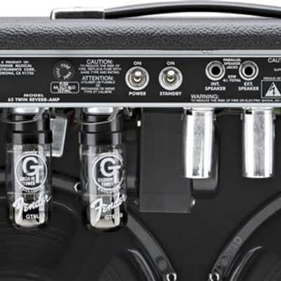 Fender 65 Twin Reverb Guitar Amplifier image 2