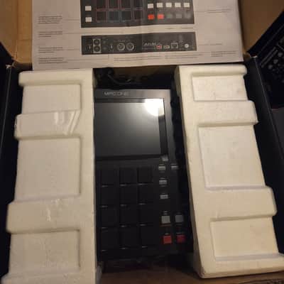 Akai MPC One Standalone MIDI Sequencer 2020 - Present - Black image 5
