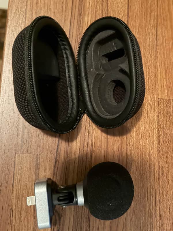 Shure MOTIV MV88 iOS Digital Stereo Condenser Microphone 2015 - Present - Black image 1