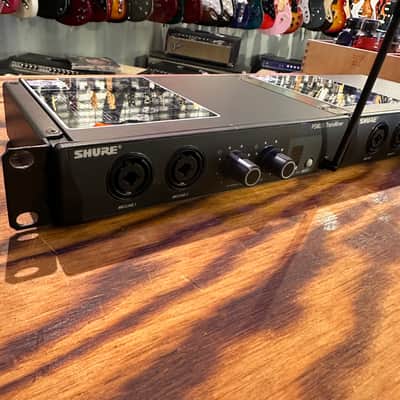 Shure  PSM200 Wireless Transmixers Dual Rackmount Unit Pair image 3
