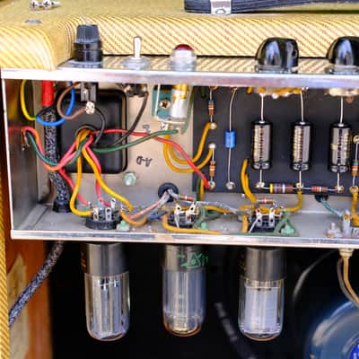1960 Fender Vibrolux 5Y3GT Tweed tube-amp  image 9