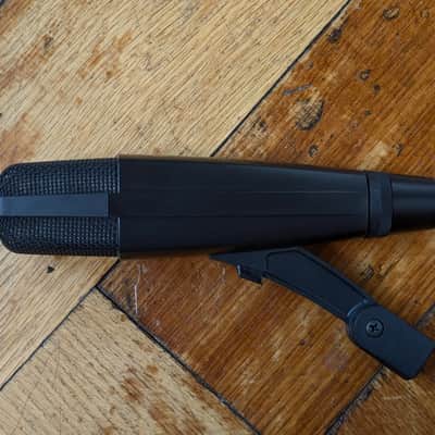 With audio demo: Sennheiser MD 421 II Cardioid Dynamic Microphone - Perfect condition - Boxed image 4
