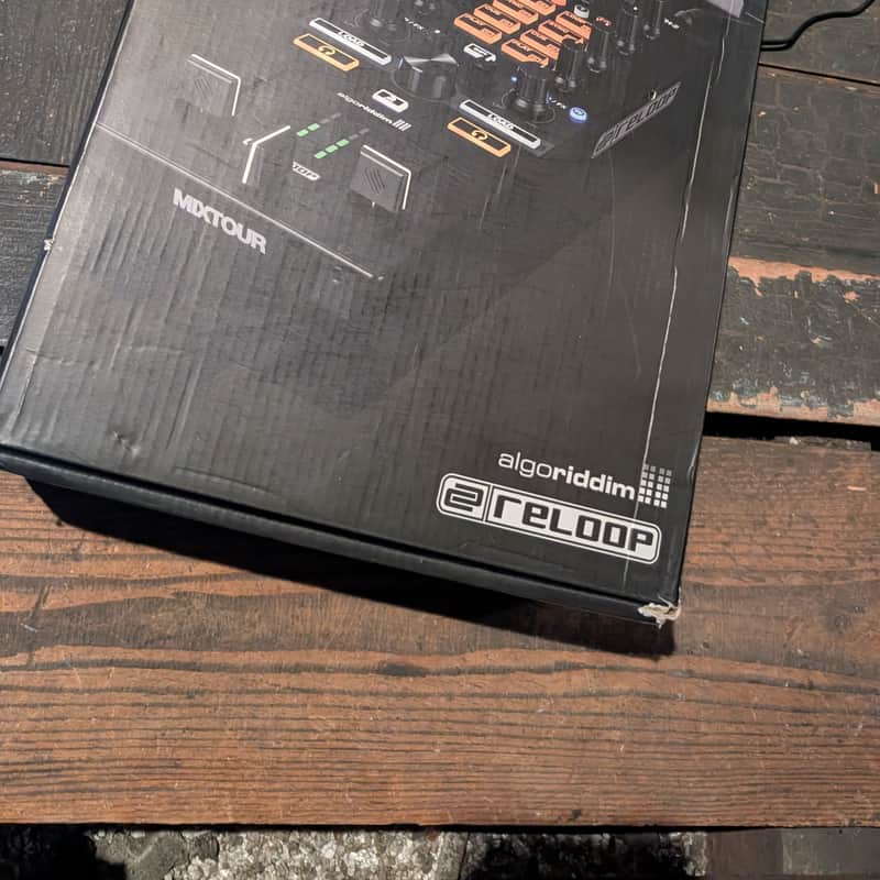 2010s Reloop Mixtour Portable DJ Controller/Audio Interface Black