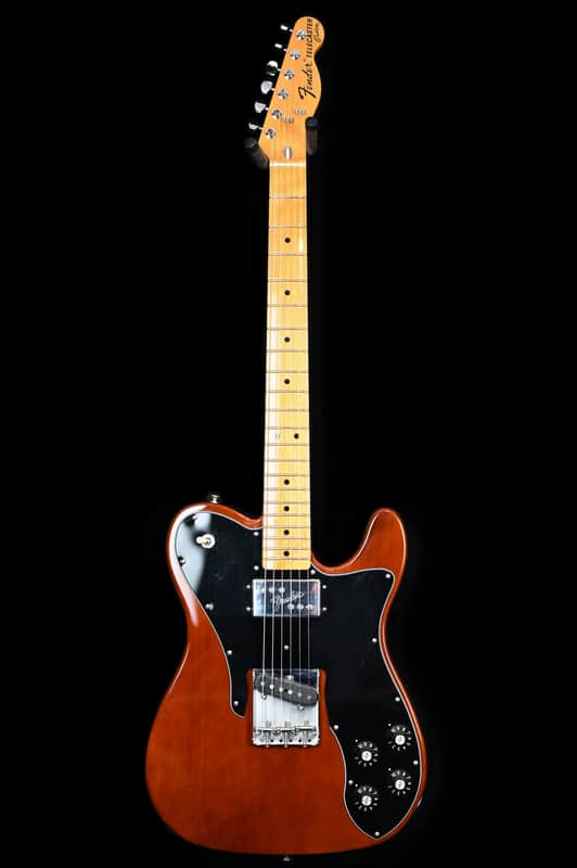Fender American Vintage '72 Telecaster Custom from 2020 in Walnut with original Hardcase