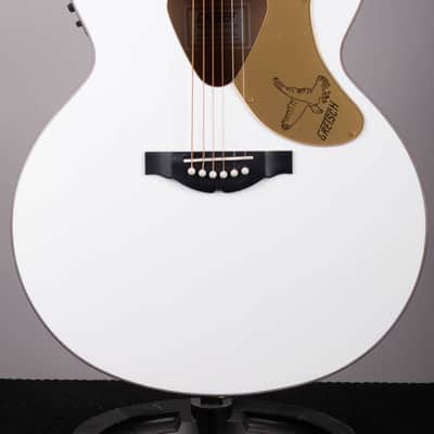 Gretsch G5022CWFE Rancher Falcon Jumbo Acoustic-Electric – White image 1