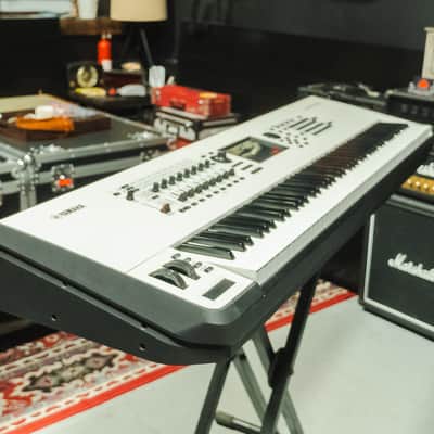 Yamaha Montage 8 White 88-Key Synthesizer Workstation w/ Aftertouch image 5