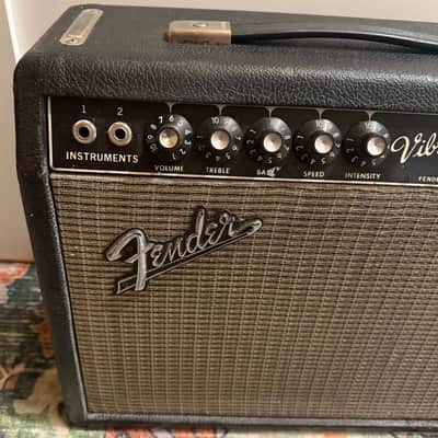 1965 Fender Vibro Champ Blackface 6- Watt 1x8" Guitar Combo image 4