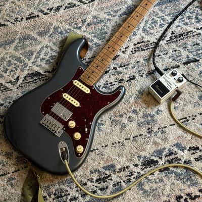 Fender Player Plus Stratocaster HSS with Roasted Maple Neck 2022 - Charcoal Frost Metallic image 1
