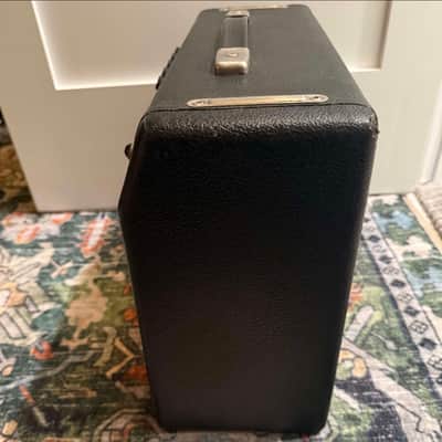 1965 Fender Vibro Champ Blackface 6- Watt 1x8" Guitar Combo image 8