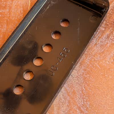 Gibson P90 Guitar Pickup Cover Vintage 1960s Hard To Find Slant UC-455 Black image 10