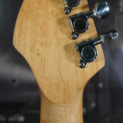 Indiana Strat-Style Electric Guitar – Sunburst – Humbucker – Rosewood Board – Player Grade image 11