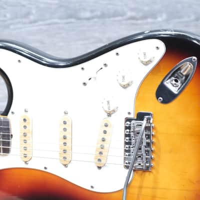 Fender '62 Stratocaster Reissue STD-62 MIJ 3-Color Sunburst El. Guitar w/Case image 4
