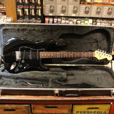 Fender American Standard Stratocaster with Rosewood Fretboard 1986 - 1993 - Black image 2