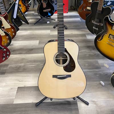 Yamaha FG9 R Premium  Acoustic Guitar w/case - Rosewood/Spruce image 3