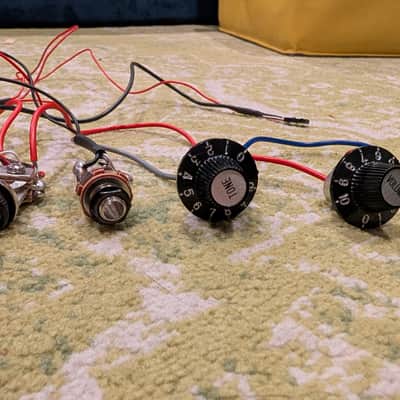 Squier contemporary active SQR pickup set with wiring harness image 6