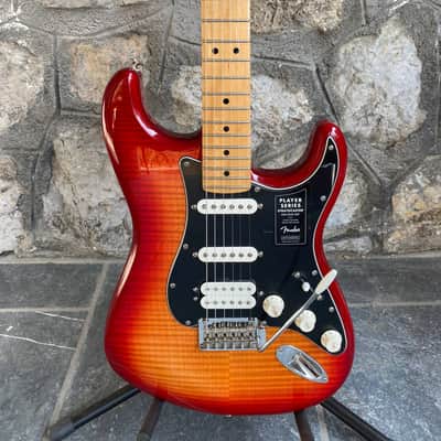 Fender Player Stratocaster HSS 2022 - Maple Fingerboard - Excellent Condition image 1