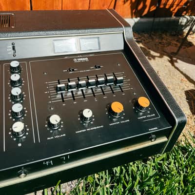 Yamaha EM-150 70s 6 Channel Mixer w Spring Reverb - Black image 4