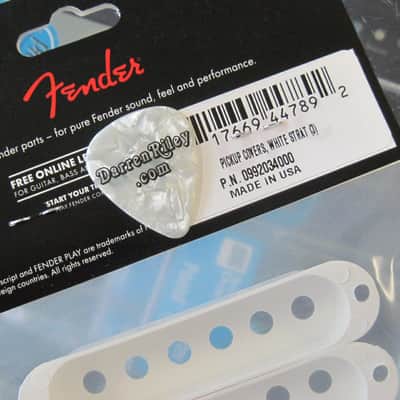 Fender USA Stratocaster Pickup Covers White 0992034000 image 2