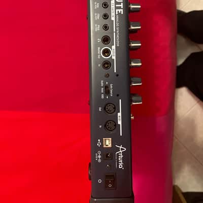 Arturia MiniBrute 25-Key Synthesizer 2012 - 2018 - Black image 4
