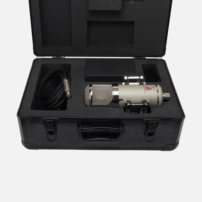Lauten Audio Eden LT-386 Large Diaphragm Multipattern Tube Condenser Microphone 2010s - Champagne image 6