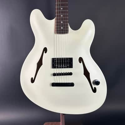 Used Fender Tom Delonge Starcaster Satin Olympic White TSU20329 image 1