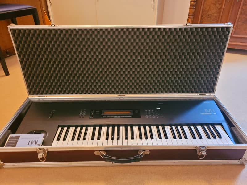 Korg M1 Music Workstation including accessory image 1