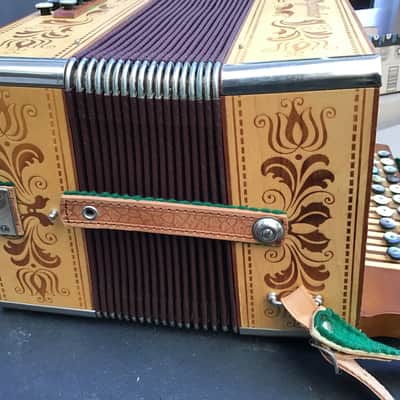 Vogtlander Accordian (proceeds go to charity) image 6