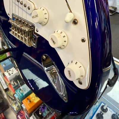 Fender Stratocaster MIM Rosewood Fretboard, Blue - Pre Owned image 8