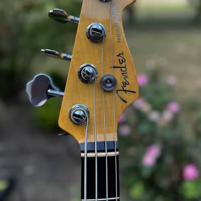 Fender American Deluxe Precision Bass with Rosewood Fretboard 1999 - 2001 - Black image 3