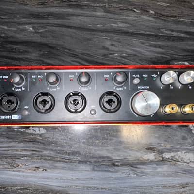 Focusrite Scarlett 18i8 2nd Gen USB Audio Interface 2016 - 2018 - Red / Black image 2