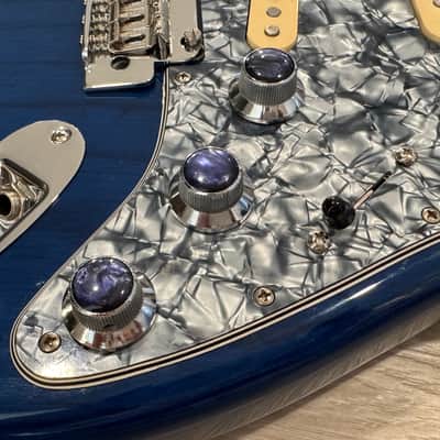 Loaded Fender Deluxe Player Sapphire Blue Transparent Stratocaster ASH Body image 9