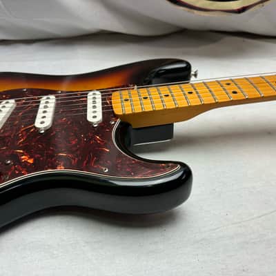 Fender Deluxe Roadhouse Stratocaster Guitar 2008 - Brown Sunburst / Maple neck image 7