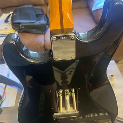 Fender Stratocaster 1994 - Black/Tortoise shell pick guard image 4