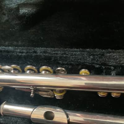 Yamaha 285S Open Hole Flute All New Pads, Clean image 6