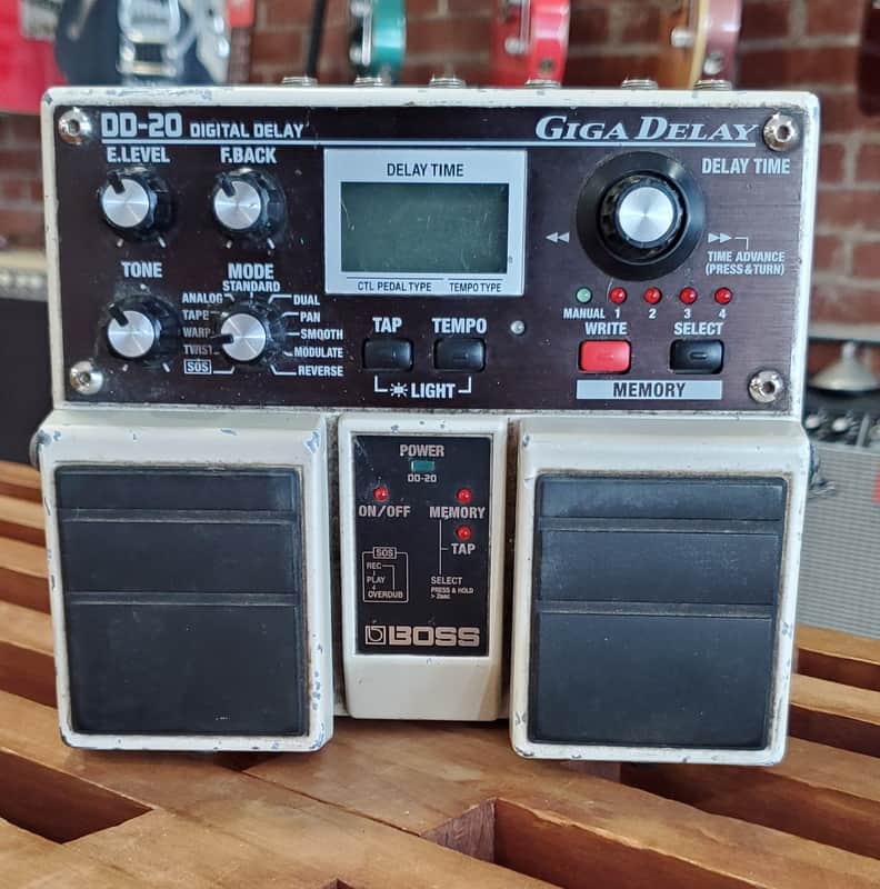 Boss DD-20 Giga Delay 2005 - Present - White image 1