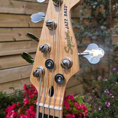 Squier Affinity Active Jazz Bass V image 5