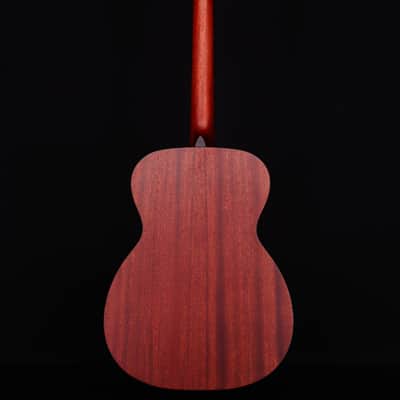 Eastman E1OM Acoustic with Deluxe Bag, Natural image 7